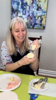 **Ready to take your cupcake decorating skills to the next level? 🧁🌸**
Whether you’re picking up a piping bag for the first time or ready to master more intricate buttercream flowers, there’s a class for you!
🌼 **Beginner** — Learn the foundations of buttercream piping and create 6 beautiful flowers and leaves.
🌻 **Intermediate** — Build your skills with sunflowers, daisies and mini roses and advanced piping techniques.
🌸 **Advanced** — Challenge yourself with intricate designs including lilies, daffodils, daisies and mini roses.
Our workshops are hands-on, fun and relaxed, with plenty of individual guidance along the way.
Come for the cupcakes. Leave with new skills, beautiful creations and a whole lot more piping confidence! 💕
📍 Richmond Hill
🧁 Small classes | Hands-on instruction
**Which level are you ready for?**
#CupcakeDecorating #ButtercreamFlowers #CupcakeClass #TorontoWorkshops #TheSweetSpotCakes