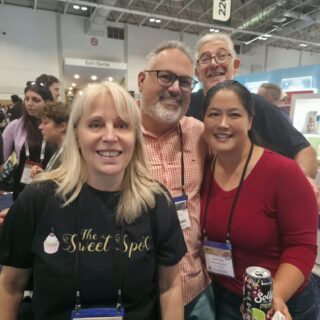 What a great day at CHFA! So many incredible products and inspiring entrepreneurs in one place. I made some promising new contacts and left with plenty of fresh ideas. Great seeing Aron & Jenn, the incredible edible Cheryl, connecting with Phil from Rootree and Paige from Ontario Ministry of Agriculture, Food & Agribusiness. Such a worthwhile exhibition! ✨
#CHFA #CanadianEntrepreneurs #MadeInCanada #SmallBusinessCanada #TheSweetSpotCakes #canadianwomeninfood #cleaneatsgroup